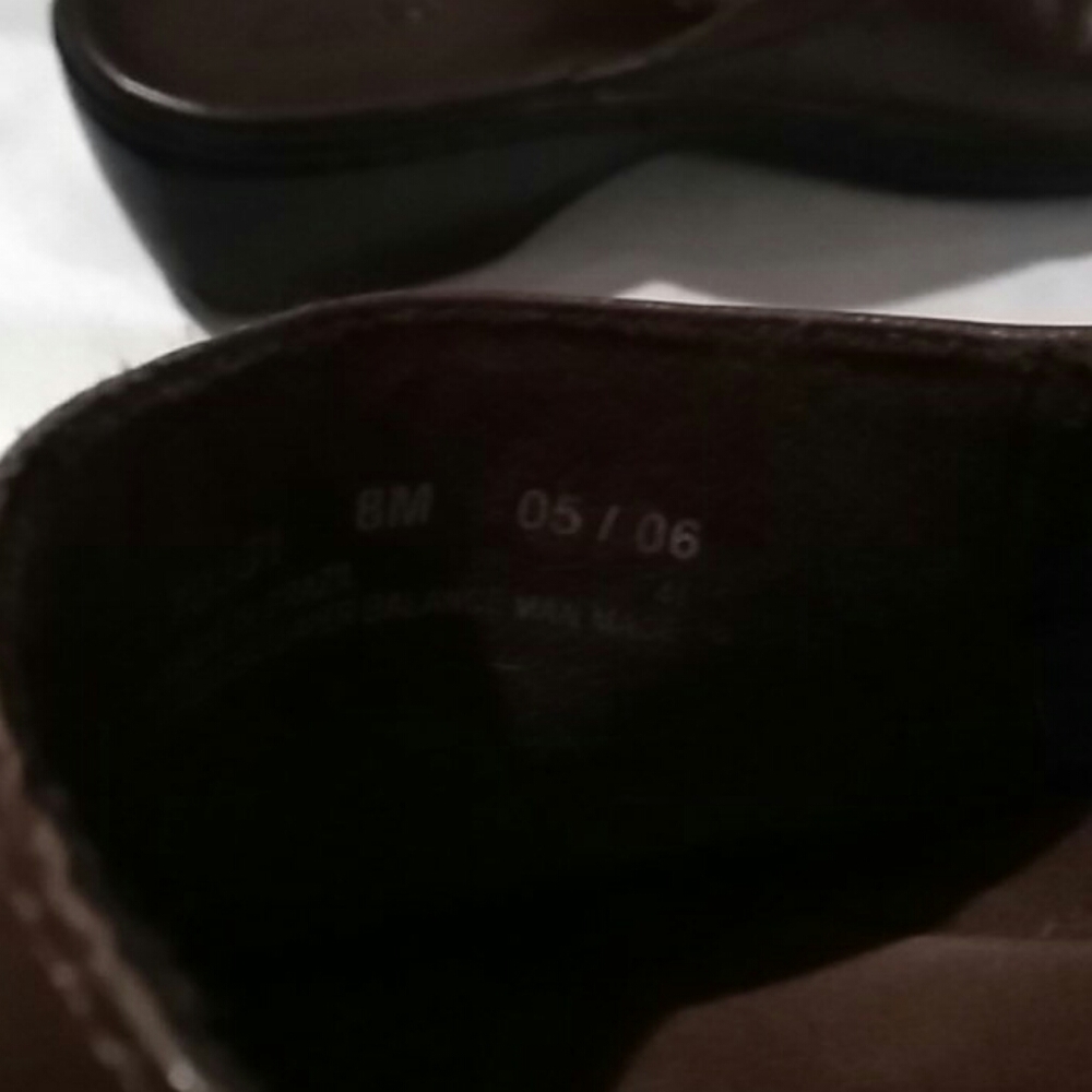 Clarks - Picture 4 of 6